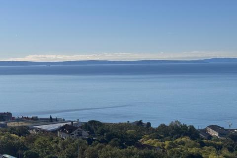 Rijeka, Krnjevo NN, dvosobni stan, dva balkona, pogled