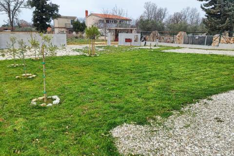 Istra,Peroj-poljoprivredna parcela u blizini mora