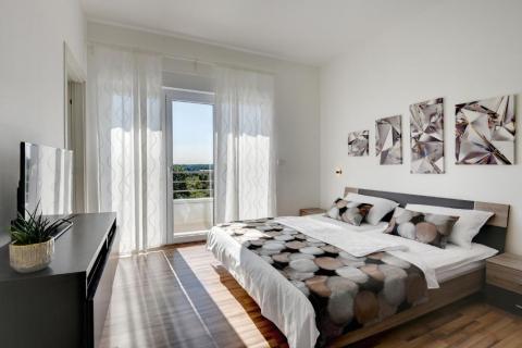 Istra,Medulin-velika moderna vila s bazenom 