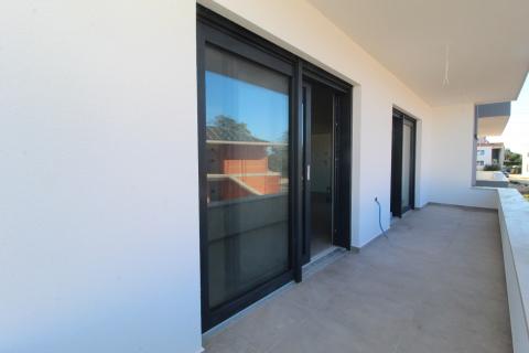 Istra, Umag - Dvosoban stan u novogradnji 