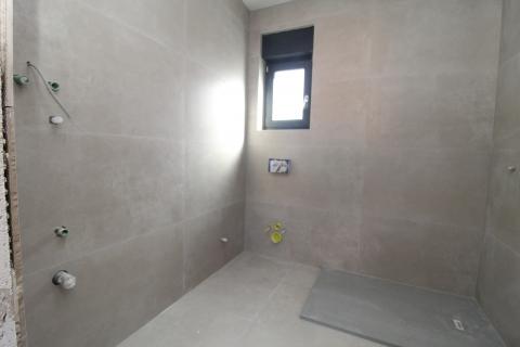 Istra, Umag - Dvosoban stan u novogradnji 