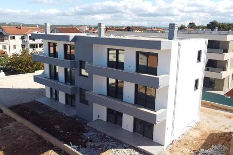 Istra, Umag - Dvosoban stan u novogradnji 