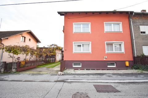 Zagreb, Botinec, kuća s tri stana