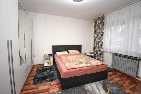 Zagreb, Botinec, kuća s tri stana