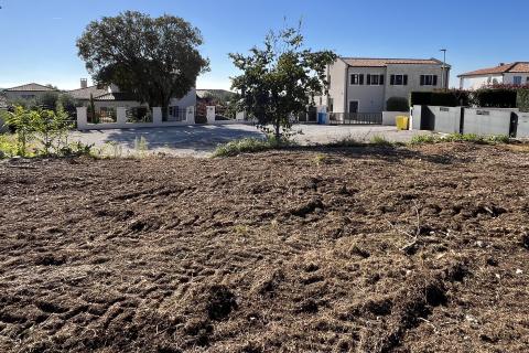 Poreč, okolica - zemljište s građevinskom dozvolom