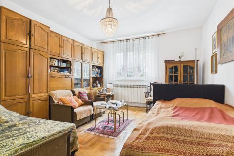 ZAGREB, Centar-dvosoban građanski stan 78m2 park Ribnjak