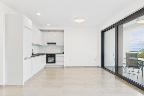 Novi Vinodolski, Klenovica - dvosoban stan prvi red od mora