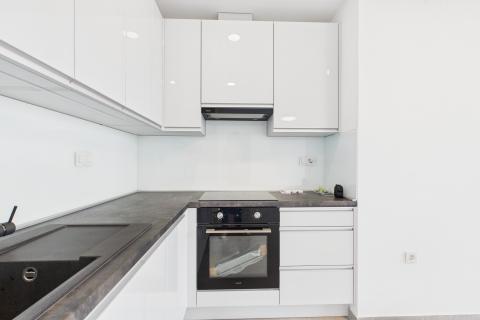 Novi Vinodolski, Klenovica - dvosoban stan prvi red od mora