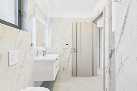 Novi Vinodolski, Klenovica - dvosoban stan prvi red od mora