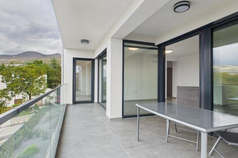 Novi Vinodolski, Klenovica - dvosoban stan prvi red od mora