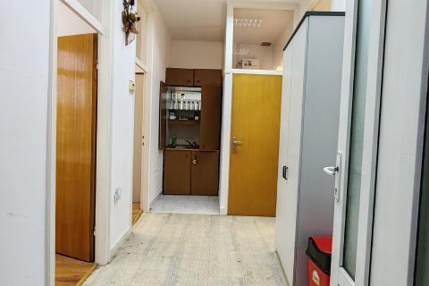 Rijeka, Mlaka - uredski prostor, 54 m2