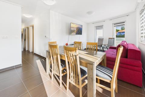 PULA, VIDIKOVAC - stan blizina plaže, lift