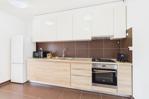 PULA, VIDIKOVAC - stan blizina plaže, lift