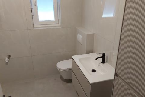 Viškovo - stan u novogradnji, okućnica