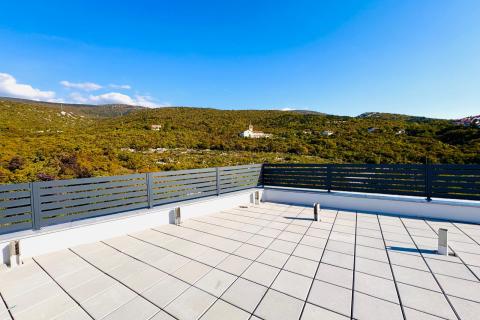 Novi Vinodolski,Klenovica-penthouse u novogradnji 100m od mora