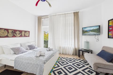 Zagreb, Donji Grad, Studio apartman