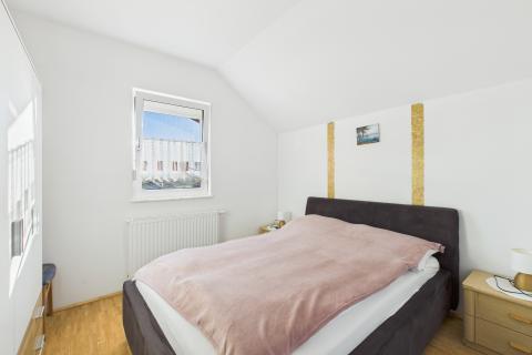 Zaprešić, Jablanovec- trosoban stan s balkonom