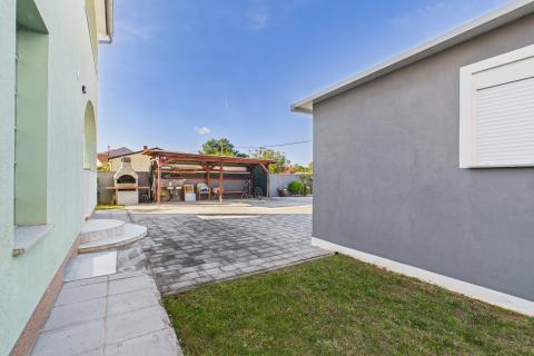 Haus Valbandon, Fažana, 187m2