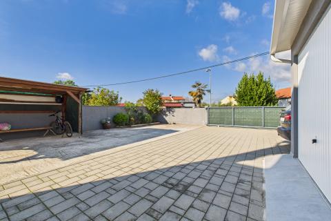 Haus Valbandon, Fažana, 187m2