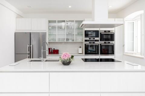 Crikvenica, Bribir- villa s bazenom u centru