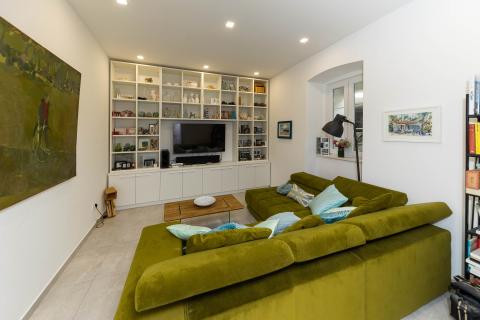 Crikvenica, Bribir- villa s bazenom u centru