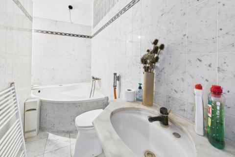 Pula, Veruda Porat - kuća sa tri stana