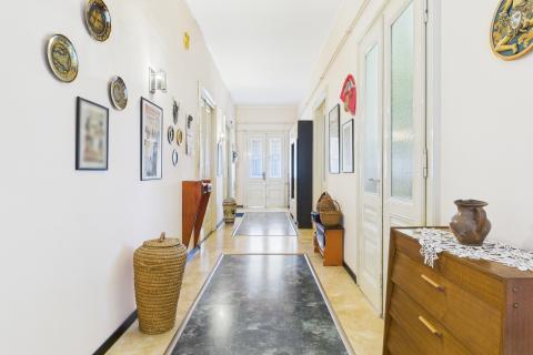 Pula, Zentrum – Wohnung in einer k.u.k.-Villa