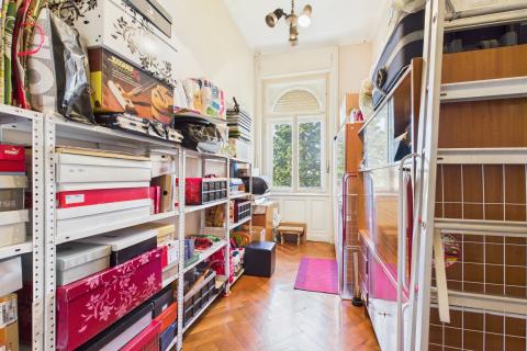 Pula, Zentrum – Wohnung in einer k.u.k.-Villa