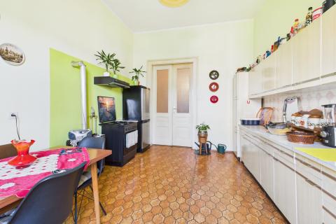 Pula, Zentrum – Wohnung in einer k.u.k.-Villa