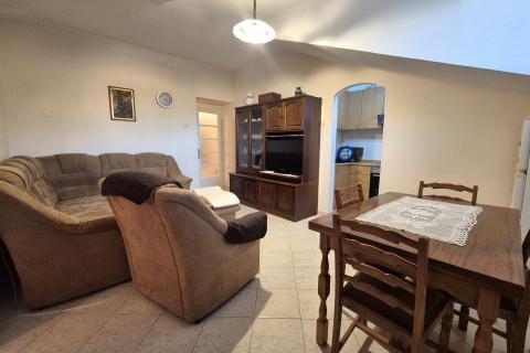 RIJEKA, CENTAR- stan s pogledom na kazalište