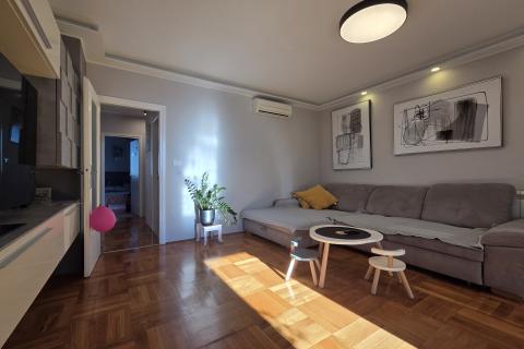 Rovinj -Moderan stan na izvrsnoj lokaciji u centru