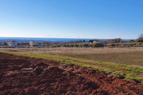 Istra, Kaštelir - građevinsko zemljište s pravomoćnom građevinskom dozvolom