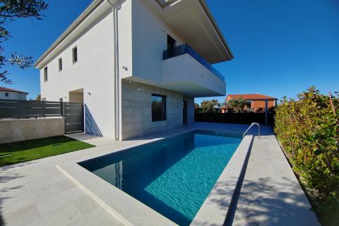 OTOK KRK-MALINSKA novogradnja moderna villa