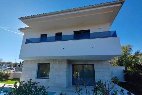 OTOK KRK-MALINSKA novogradnja moderna villa