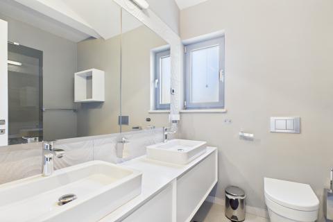 Istra, Sveti Lovreč -Moderna luksuzna kuća s bazenom i jacuzzijem na velikoj okućnici