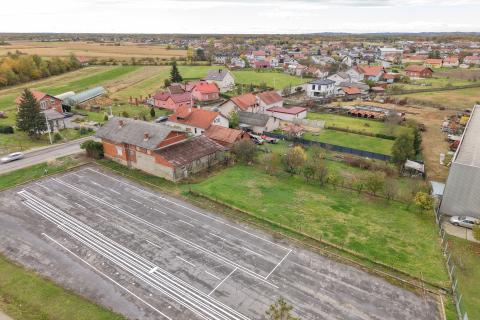 Luka, Vrbovec, Kuća s okućnicom