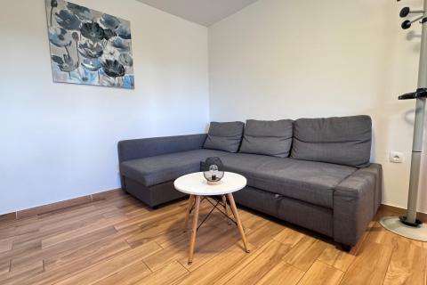 Rijeka, Kostrena, stan za dugoročni najam