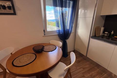 Rijeka, Kostrena, stan za dugoročni najam