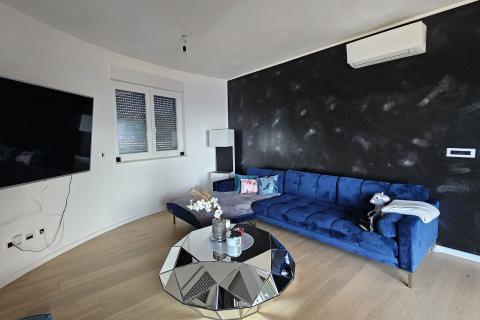 Flat/Appartement Martinkovac, Rijeka, 71m2