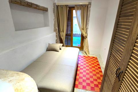 Rovinj, centar, stan 35 m2, terasa, mirna lokacija