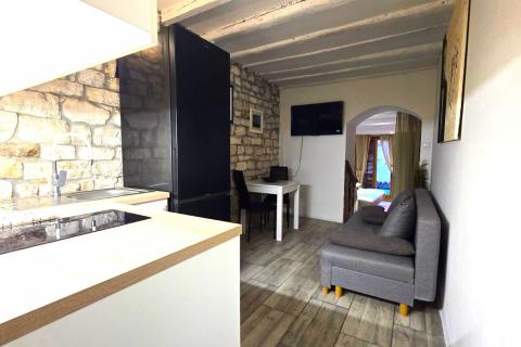 Rovinj, centar, stan 35 m2, terasa, mirna lokacija