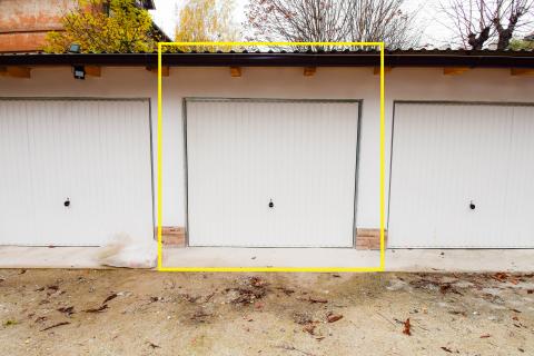 Zagreb, Centar, Martićeva ulica, garaža