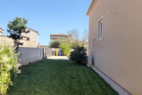 Istra,Pula,nova kuća sa bazenom 