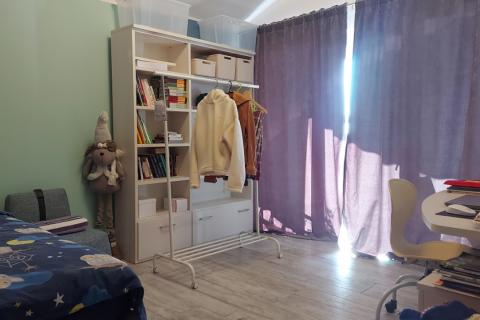 Rijeka, Srdoči, dvosobni stan 77 m2, balkon