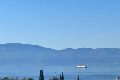 Otok Krk, Njivice, trosobni stan, terasa, pogled