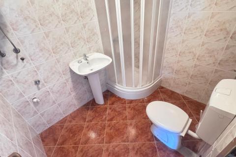 Otok Krk, Njivice, trosobni stan, terasa, pogled