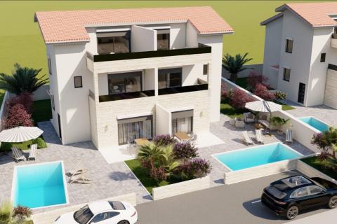 Istra,Poreč okolica, Lovreč, kuća s bazenom u izgradnji