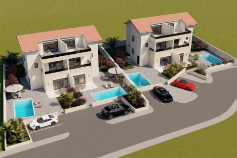 Istra,Poreč okolica, Lovreč, kuća s bazenom u izgradnji