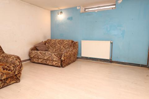 Kuća u Maksimiru/Lašćini - za adaptaciju ili gradnju novog doma