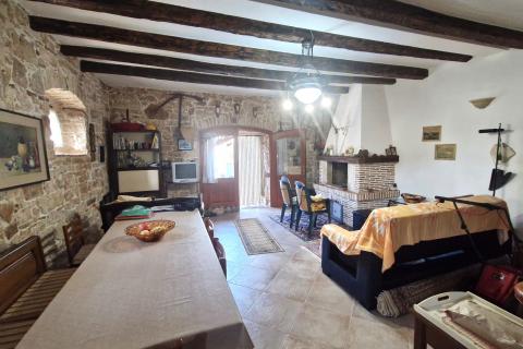 Parenzo, area più ampia – casa istriana ristrutturata, 194 m² di superficie abitabile, 900 m² di terreno